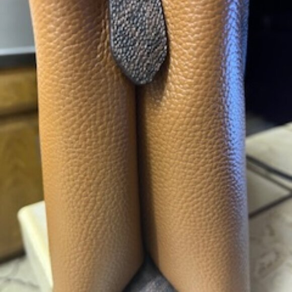 MIchael Kors handbag - Picture 3 of 7